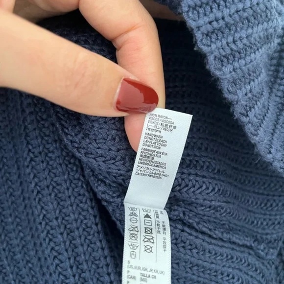 American Apparel mock neck cropped knit sweater in navy size small - Picture 3 of 3